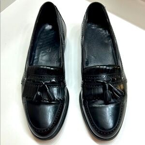 Bostonian black leather slip-on loafers with tassels, size 9